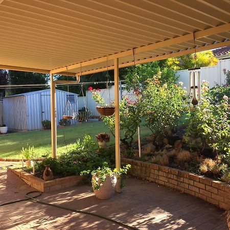 Murdoch Station Bed & Breakfast Perth Exterior photo